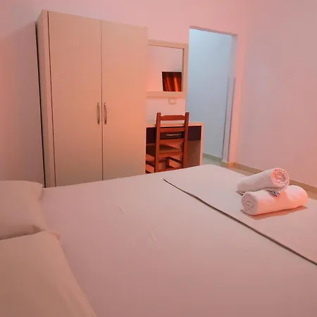 Argjiro Hotel 3*