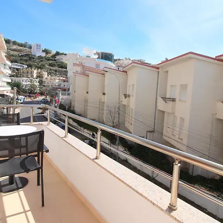 Hotel Argjiro 3*