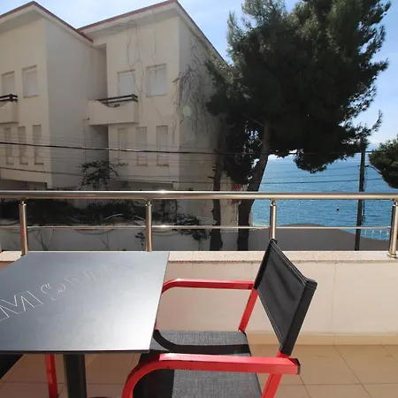 Argjiro Hotel 3*