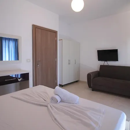 Hotel Argjiro