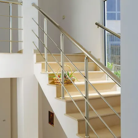 Hotel Argjiro
