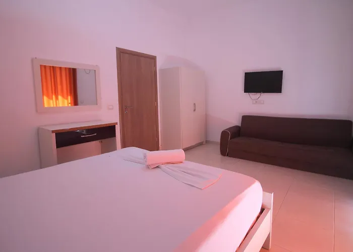 Argjiro Hotel 3*