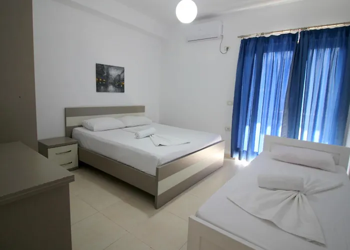 Hotel Argjiro 3*