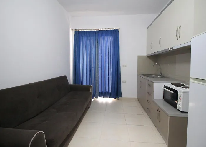 Hotel Argjiro